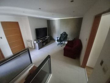 VENTA CHALET  4 AMBIENTES, M. MORENO 700 MORON