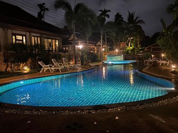 Renovated 2 Bedroom Villa at Whispering Palms Resort
