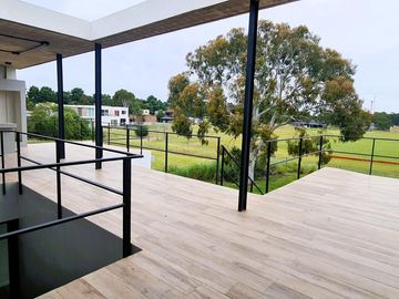 Casa en Venta Costa Esmeralda - Ecuestre