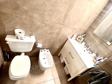 Gavilan 400 Departamento de 4 ambientes en Flores VENTA