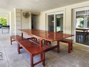Casa en Lagartos sobre lote 1600 m² con pileta y golf — apto crédito