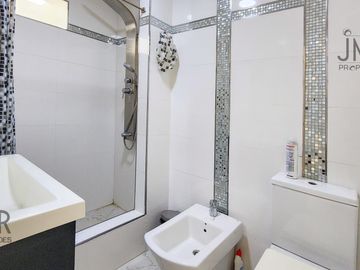 Casa en Lagartos sobre lote 1600 m² con pileta y golf — apto crédito