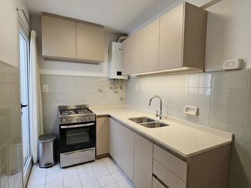 VENTA DEPARTAMENTO 3 AMBIENTES - FLORES