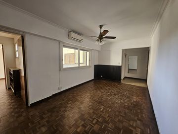 VENTA DEPARTAMENTO 3 AMBIENTES - FLORES