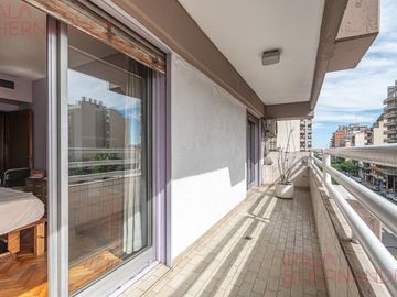 Venta 3 ambientes en Flores C/COCHERA FIJA y dependencia