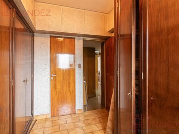 Venta 3 ambientes en Flores C/COCHERA FIJA y dependencia