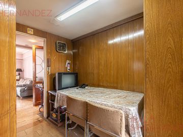 Venta 3 ambientes en Flores C/COCHERA FIJA y dependencia