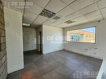 Alquier deposito nave industrial 3400 m2 en alquiler, Parque Industrial Tigre