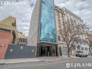 Edificio Comercial en Puerto Madero
