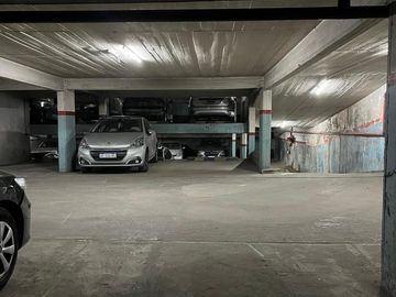 Cochera en venta en Boedo ( Maza al 1200)