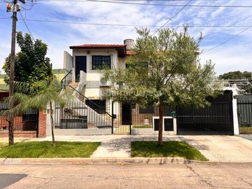 Venta en block casa 3 ambientes y departamento 3 ambientes Moron Sur