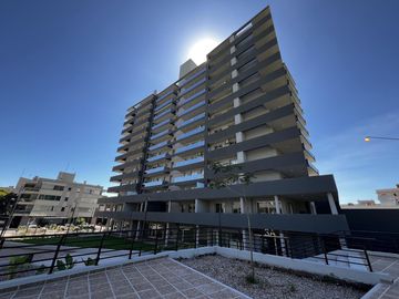 Departamento de 3 dormitorios en barrio 23 de Agosto