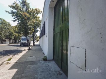 Depósito en Mataderos