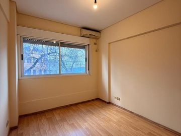 Departamento en Alquiler en San Cristobal (Jujuy al 1100) de 2 Amb