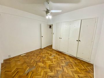 2 amb en Paraguay y R. Peña. Impecable!!