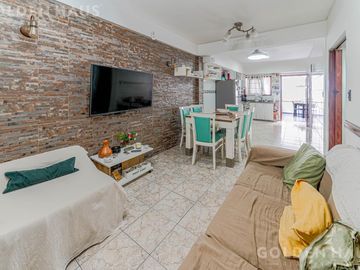 PH 3 ambientes con patio y cochera