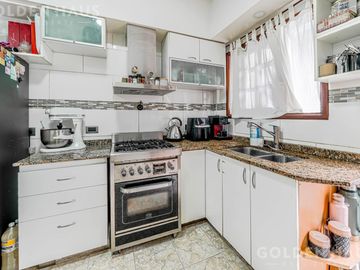 PH 3 ambientes con patio y cochera