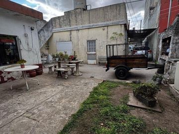Venta de Casa De 3 Ambientes en Villa Bosch