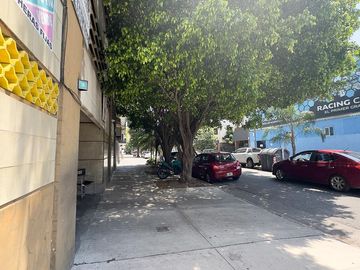 VENTA | COCHERA |  VILLA DEL PARQUE |
