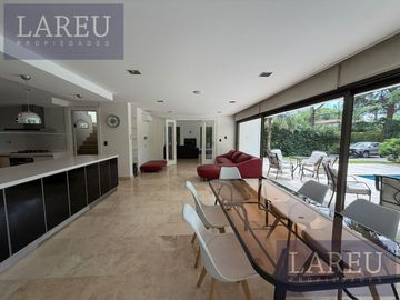 Casa en Venta, Barrio Privado El Barranco