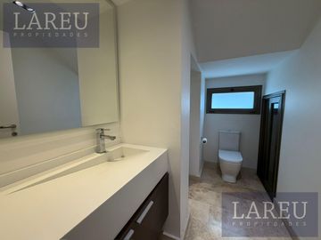 Casa en Venta, Barrio Privado El Barranco