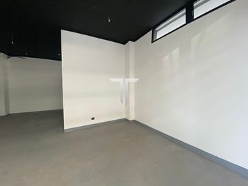 Oficina en arriendo ubicado en Metro Hernando de Magallanes