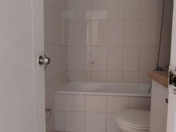 OPORTUNIDAD DE INVERSION Dpto en venta de 2D 2B en Morandé