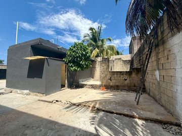 TERRENO EN VENTA CON CONSTRUCCION 313 m2 EN EL EJIDO A UNA CUADRA DE LA JUAREZ