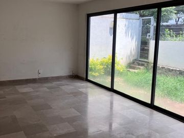 EN RENTA Casa en Las Villas Residencial.