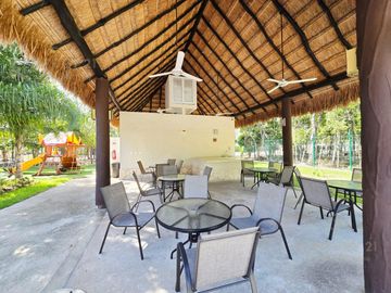 Departamento 2 Recamaras en Venta en Real Amalfi Coto 3 | Playa del Carmen P4637