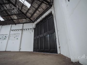Depósito en Mataderos