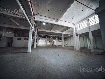 Depósito en Mataderos