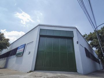 Depósito en Mataderos