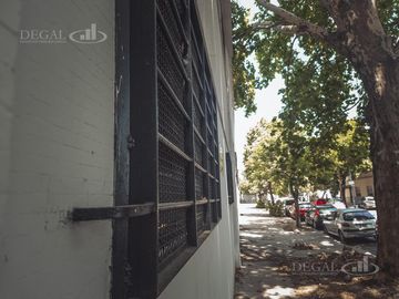 Depósito en Mataderos