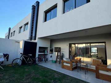 Duplex en Venta en Terrazas de Manantiales, 3 dormitorios, Galería