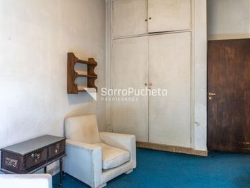 Venta casa 4 ambientes con cochera y patio en Villa Sarmiento