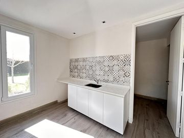 Alquiler y/o Venta en Barbarita a la Laguna, 5 Dormitorios en Suite.