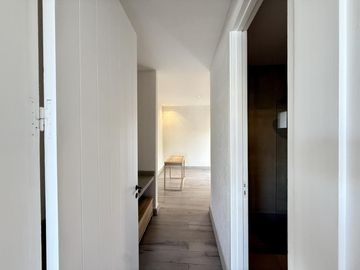 Alquiler y/o Venta en Barbarita a la Laguna, 5 Dormitorios en Suite.