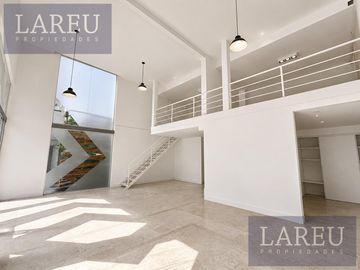Local  - AGORA III - 46 PLAZA