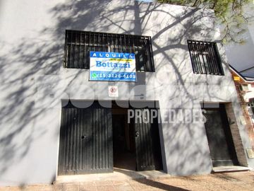Depósito en pleno centro de Banfield VARIOS DESTINOS