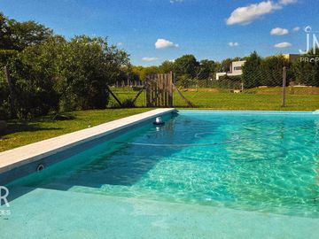 CASA EN VENTA SANTA ELENA PILAR DEL ESTE | 3 DORM + ESTUDIO | A ESTRENAR | FONDO AL ARROYO