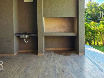 CASA EN VENTA SANTA ELENA PILAR DEL ESTE | 3 DORM + ESTUDIO | A ESTRENAR | FONDO AL ARROYO