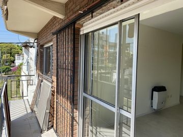 Departamento en venta de  3 ambientes en Villa Ballester con balcón