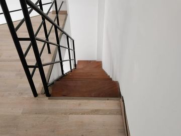 PH de 2 ambientes tipo loft en Villa Urquiza, duplex con patio.