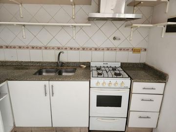 PH de 2 ambientes tipo loft en Villa Urquiza, duplex con patio.