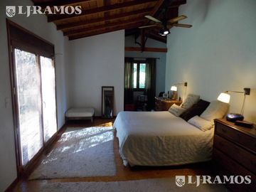 Casa en venta de 6 dormitorios en Lomas de San Isidro