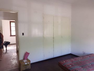 Alquiler 2 Propiedades juntas en 2 Plantas  en Ramos Mejia Solo uso Comercial   Excelente Ubicación