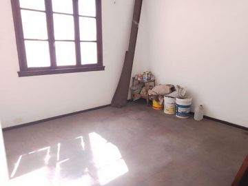 Alquiler 2 Propiedades juntas en 2 Plantas  en Ramos Mejia Solo uso Comercial   Excelente Ubicación