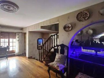 Casa chalet seis ambientes jardin a la venta en Wilde apto acepta permutas