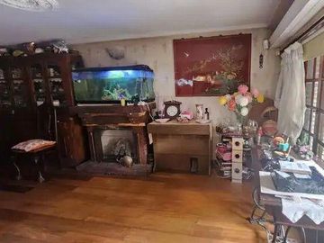 Casa chalet seis ambientes jardin a la venta en Wilde apto acepta permutas